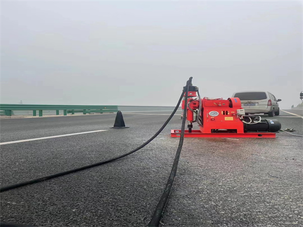 陇南马路路基路面开裂下沉注浆加固灌浆